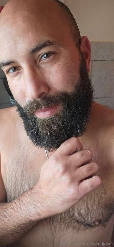 #beard #browneyes #dadbod #of 