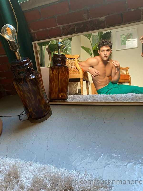 hope you’ve had an amazing week so far :) what do you want t..