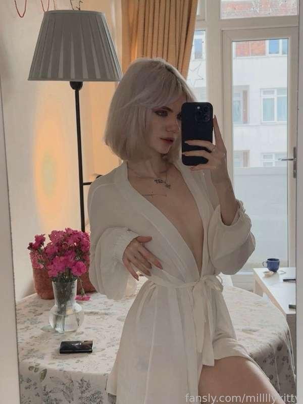 💗☀️

#young #petite #cute #sweet #fyp #boobs #littleboobs #hot #gfe #gamergirl #animegirl
