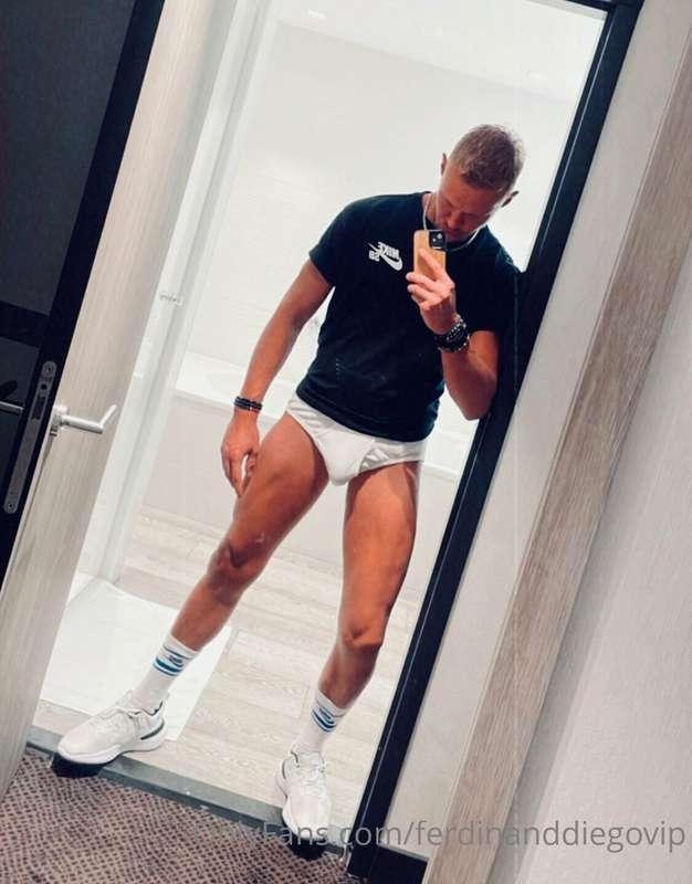 Just woke up. 🍆