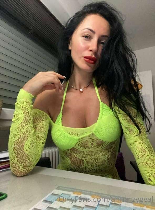 Holidays coming soon 😈

 But I already have a naughty mood r..