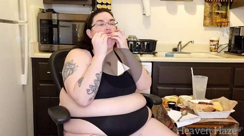 My first ever filmed Stuffing is live on my VIP @heavenhazeb..