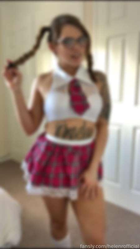 helenrofficial image #0
