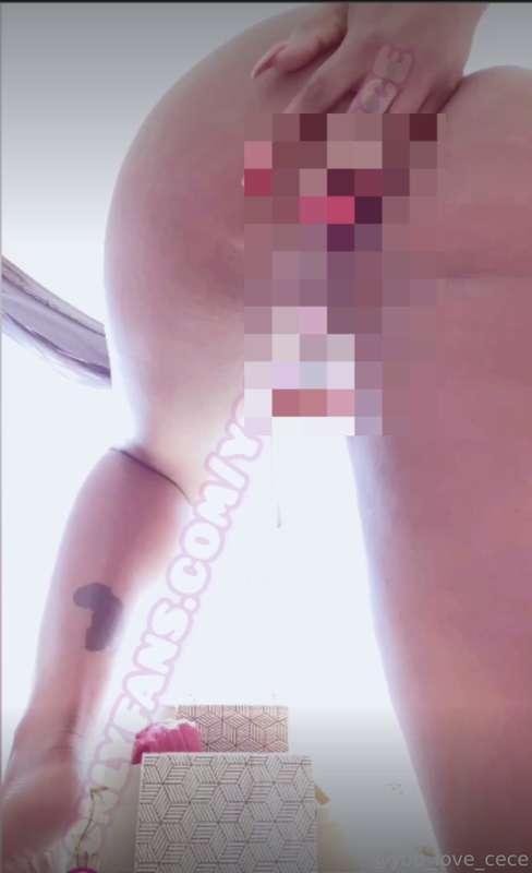 This POV of my ass twerking in slow motion🍑 is a good way to..