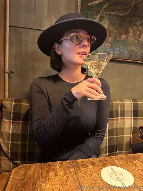 What's your favorite drink for a night out? 🍹