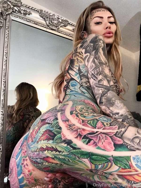 Turn me around and look at my face in the mirror as you fuck..