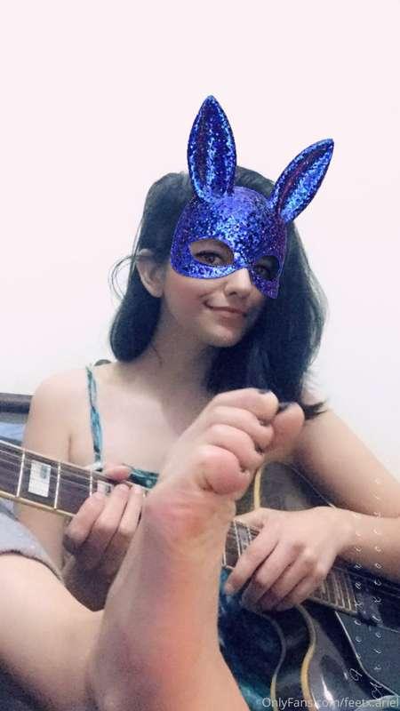 Hehe, some silliness with the glitter bunny filter, MWOAAAAH..