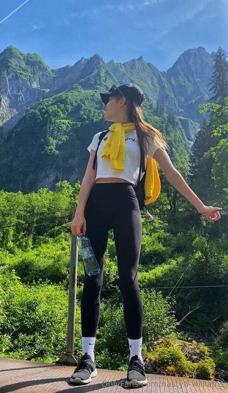 Who would've thought I'd willingly hike up a mountain at 7am..
