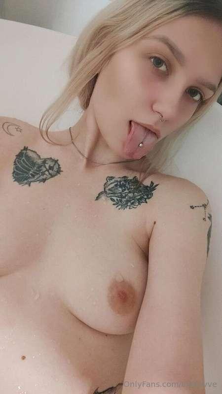 💦ATTENTION: The hottest student on the internet is online🔥Ba..