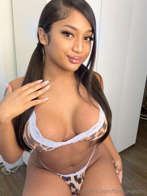 I’m all yours… if you can handle me 😜🔥