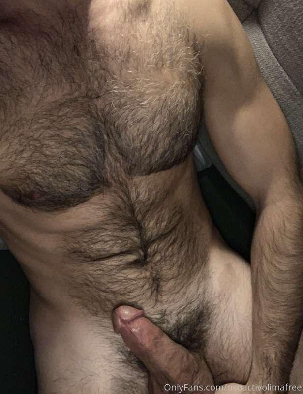 If you like fit, rugged, hairy outdoorsmen, you are going to..
