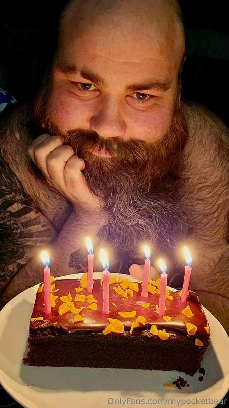 it's my birthday and I'll be a whore if I want to 😘☺️
