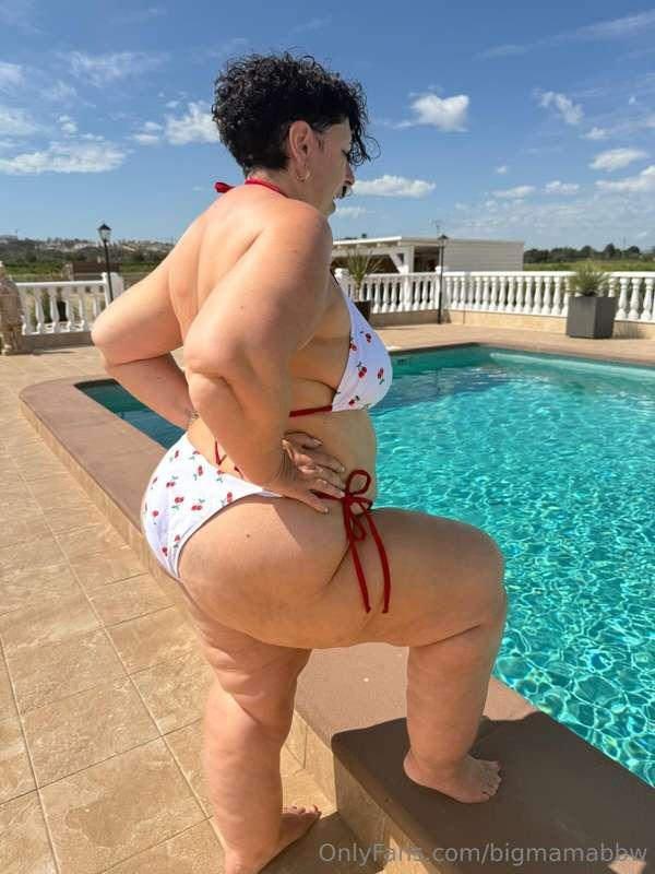 Need me to help you cum ?🍑