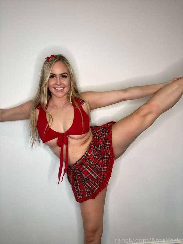 Want to fuck me in this position??🍆💦