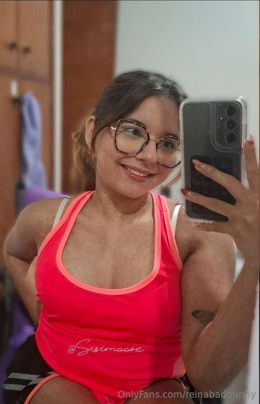 🌺𝗜'𝗺 𝗷𝘂𝘀𝘁 𝘁𝗵𝗲 𝗽𝗿𝗲𝘁𝘁𝘆 𝗴𝗶𝗿𝗹 𝘆𝗼𝘂 𝘀𝗲𝗲 @sisimoore 🌺𝑴𝒂𝒚𝒃𝒆 𝒚𝒐𝒖'𝒍𝒍 𝒇..