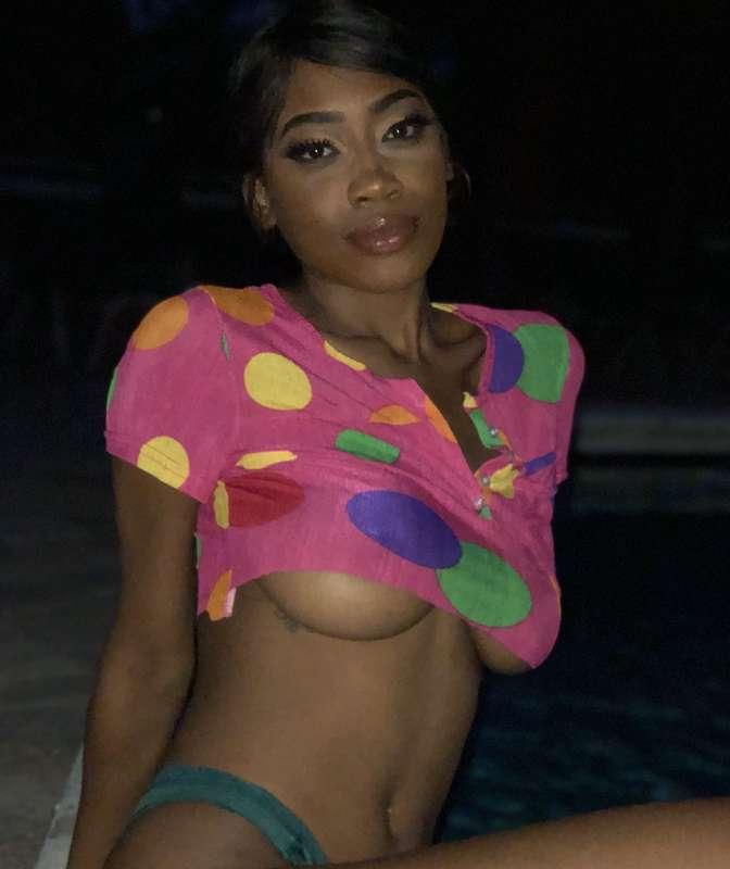 Let’s play some twister 🤭