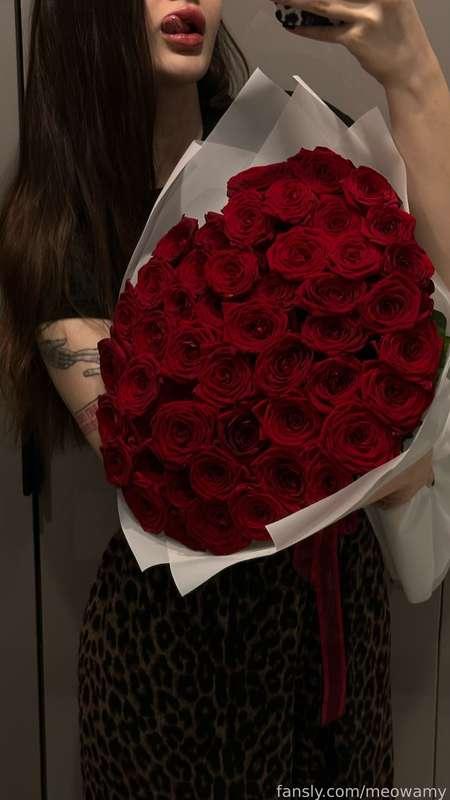 I deserve only best 

#findom #mistress #goddess #dom #dominatrix #cbt #joi #sph #cei #fyp #feet #cuckold #femdom #paypiggy #cashcow #finsub #femdomme #paypig #humanatm #beta #brat #loser #walletdrain #humiliation #cuck #drain #betasafe