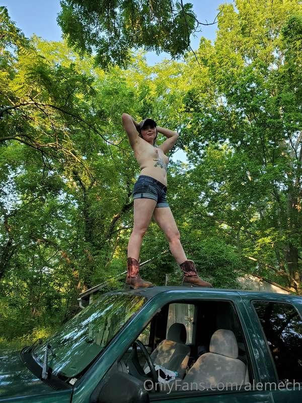 As requested the GMC Country girl set with my truck will go ..
