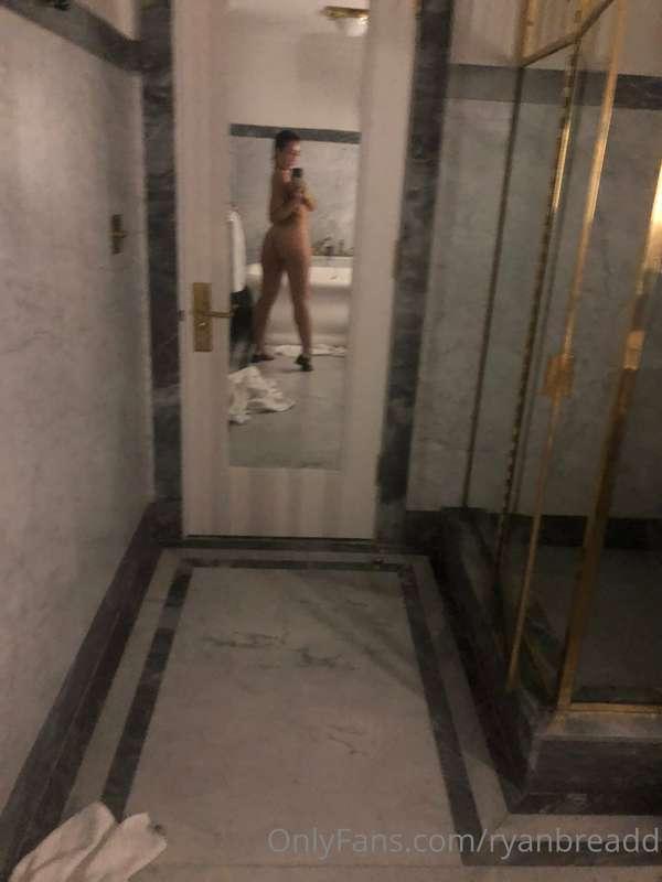 🛁🧼

tags: nude, fresh