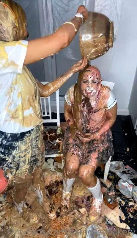 bsmessybakery image #28