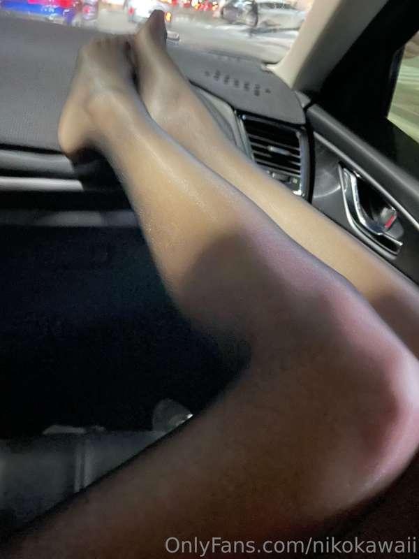 喵喵好久沒發照片了
最近靈感喪失
大家有沒有想看什麼主題～