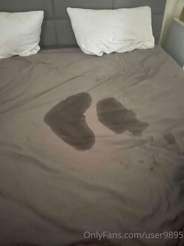 Do you want to see how this happened? I’ve never squirted so..