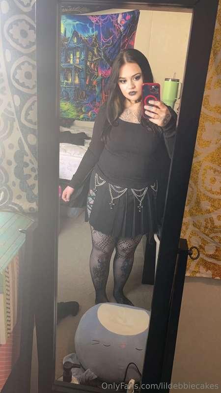 lildebbiecakes image #1