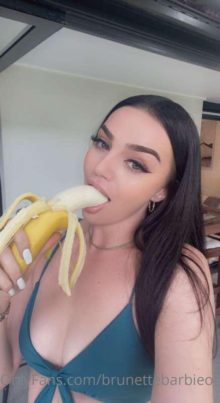 wishing this 🍌 was your cock x