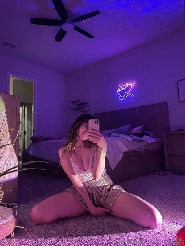 no panties 🤫