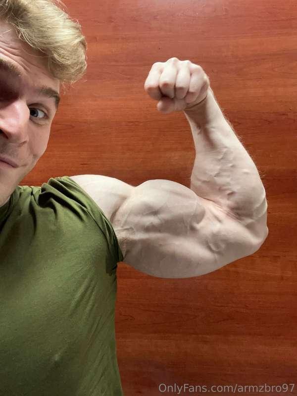 Bunch of biceps💪