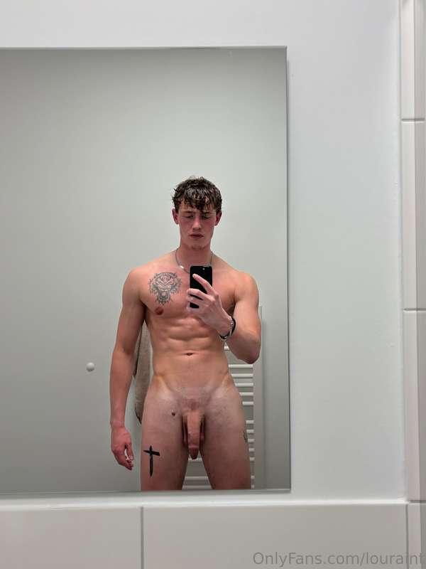 I’ve got what you’ve been looking for.🍆 🔥