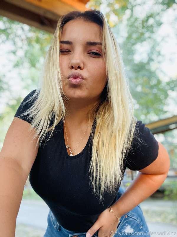 alessadivine image #2