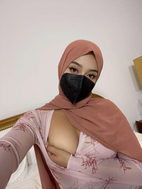 These tits were made to be touched and teased😝😍