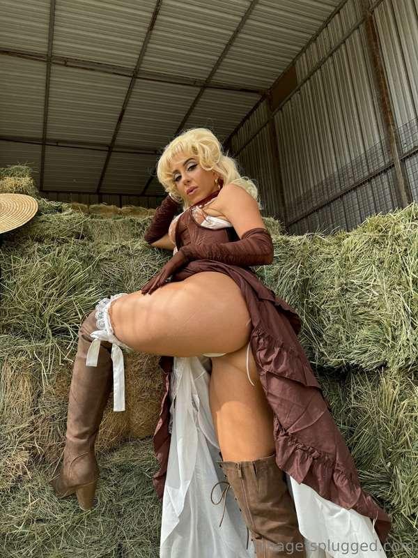 I hope you're ready to cum inside me 🥵