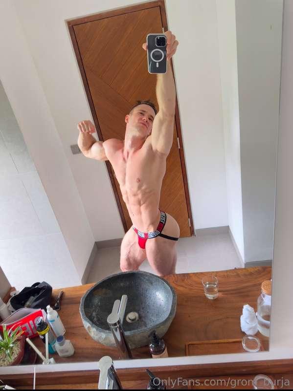 ready for morning cardio😏visit main VIP account for more 😈 @..