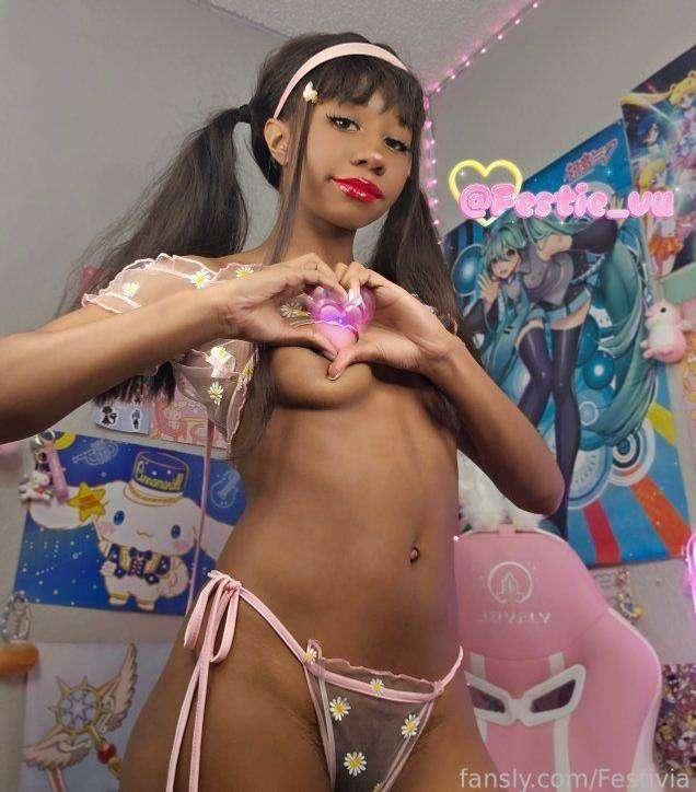 I 🫶🏾 U

#Egirl #Ebony #petite #gamergirl #19yearsold
