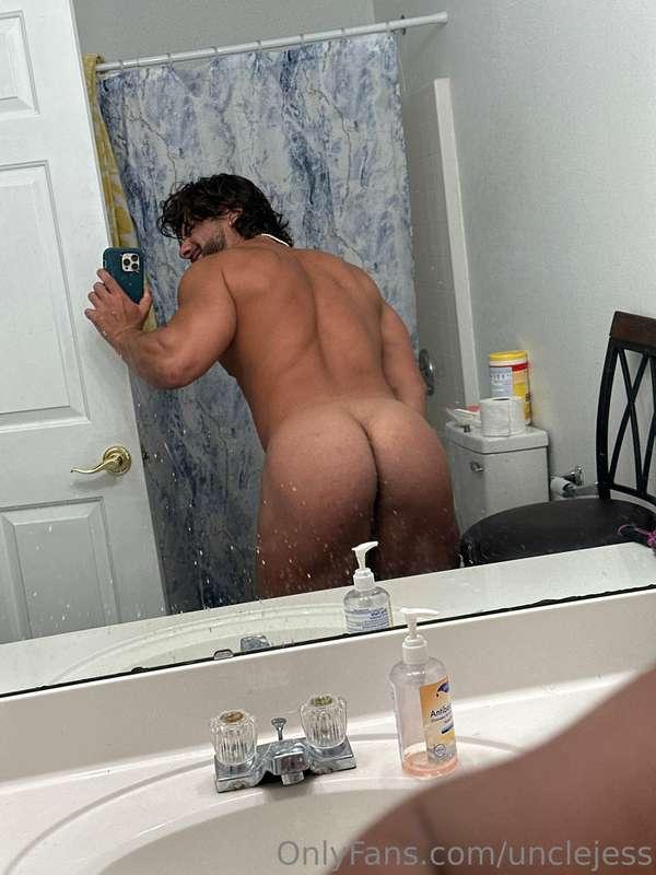 Who wants to rail me in the shower?