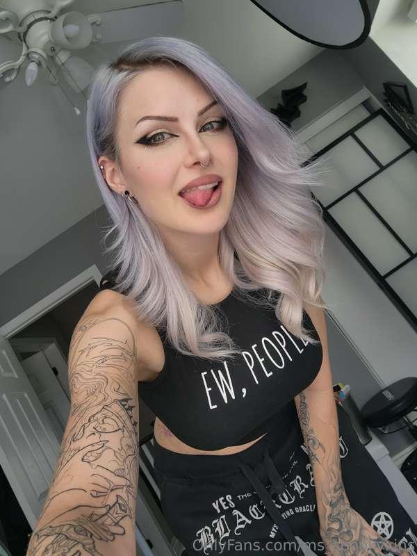 ms_spookykins image #0