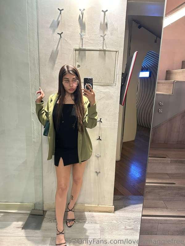 What do you think of my new outfit? These heels look amazing..