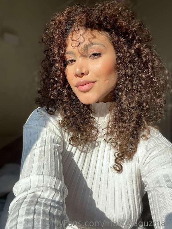 Would you like to start the new year with me? 🔥 @marcelaxo