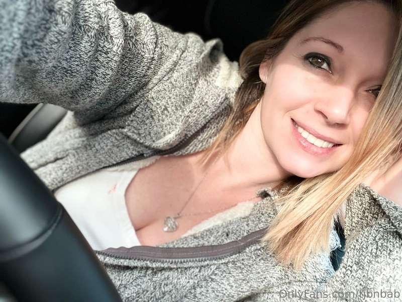 58 degrees out! Fuck yeah!
Loving the sunshine ☀️ 🎶