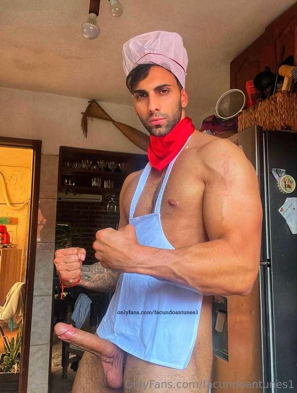 Alguien solicitó un chef ? 🧑🏻‍🍳😜🍆  Did anyone request a chef..