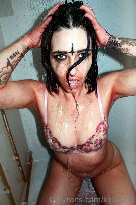 Shower time for this lil dirty demon xxx 
moxie_photography9..