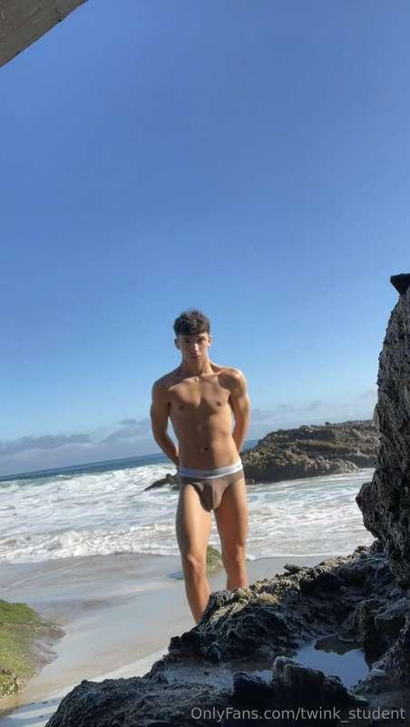 Big bulge🤭