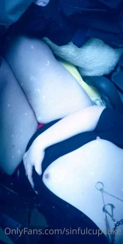 Chilly photo for your warm evening.