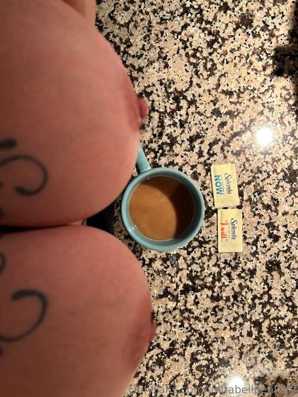 Happy Birthday BOOBIES! Send me your cock pic in the DM with..