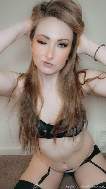 Anyone want me to go live?!