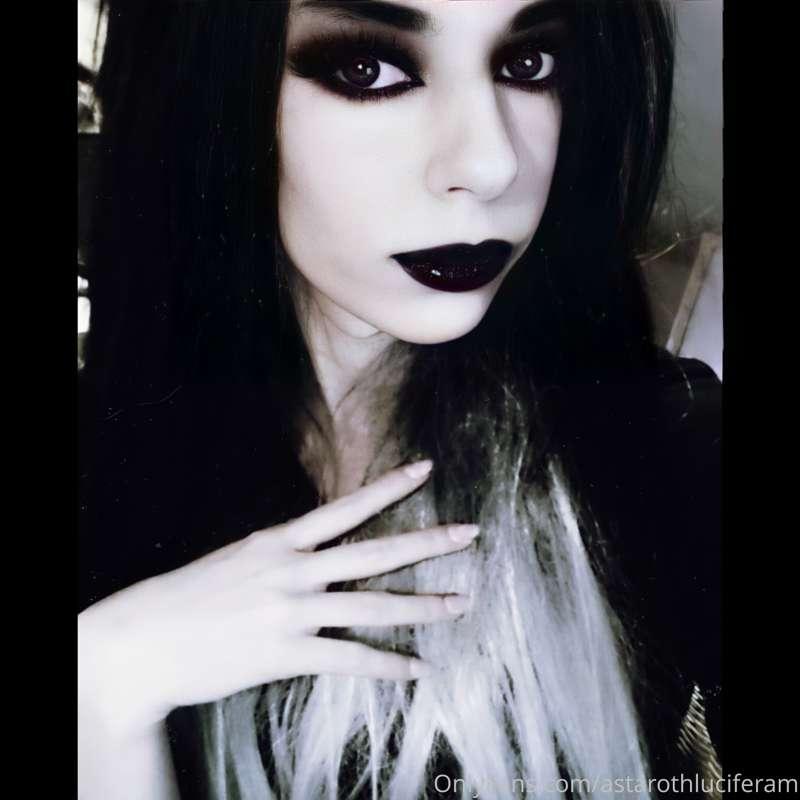 🖤💋