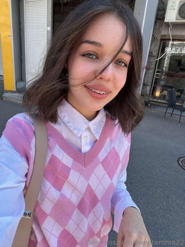 I have started studying at the university. I am studying at ..
