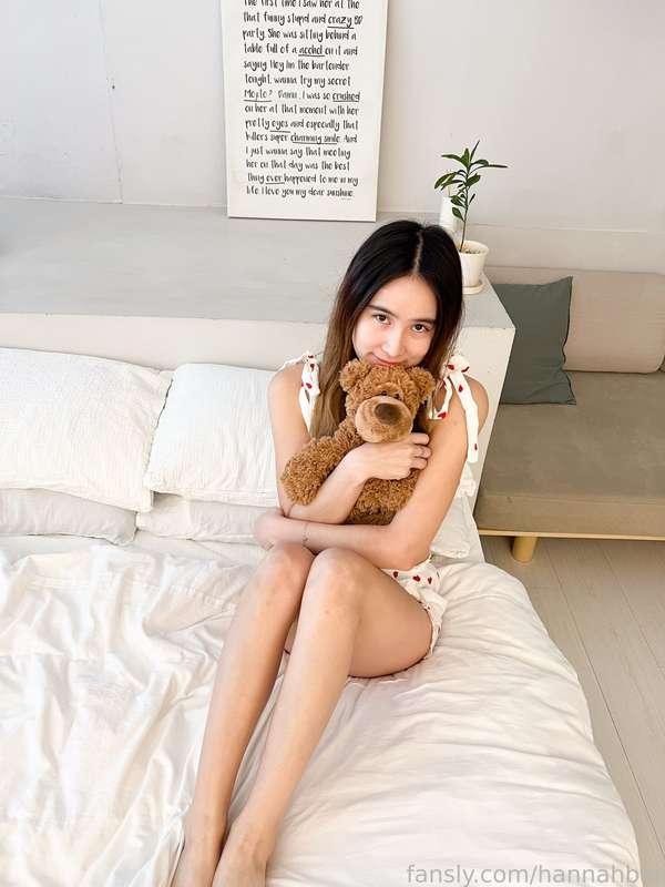 🦌 #pajamas #midriff #legs #kawaii #petite #18 #barelylegal #teen #girlfriend #chinese 🦌